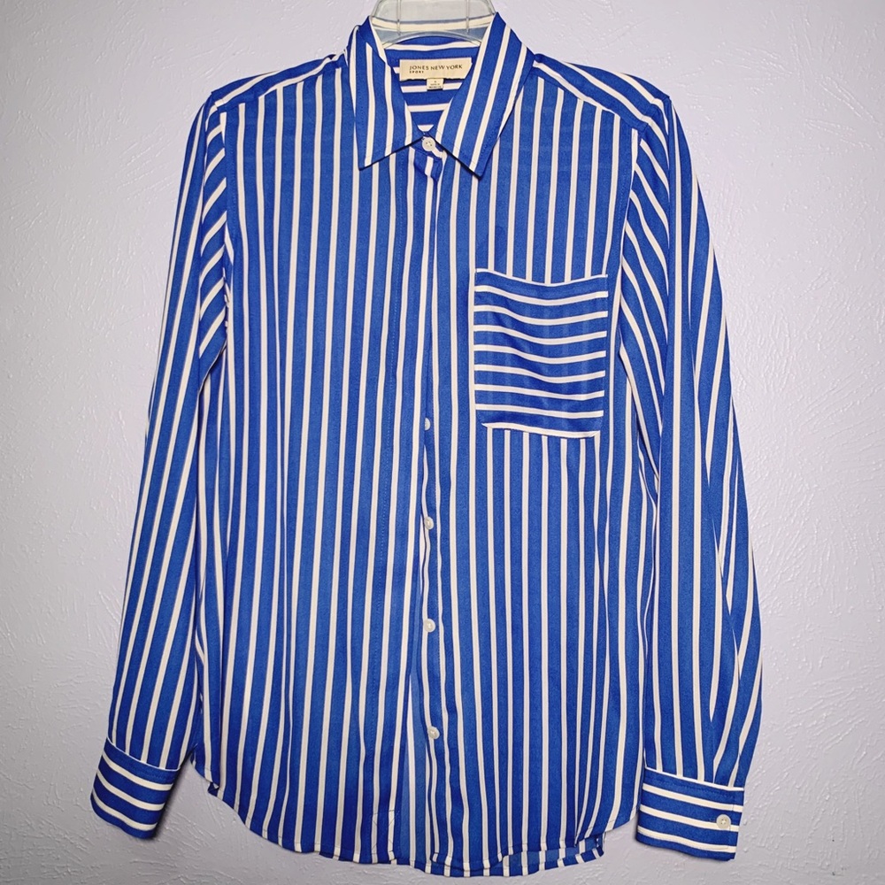 NWOT Jones New York button down blouse